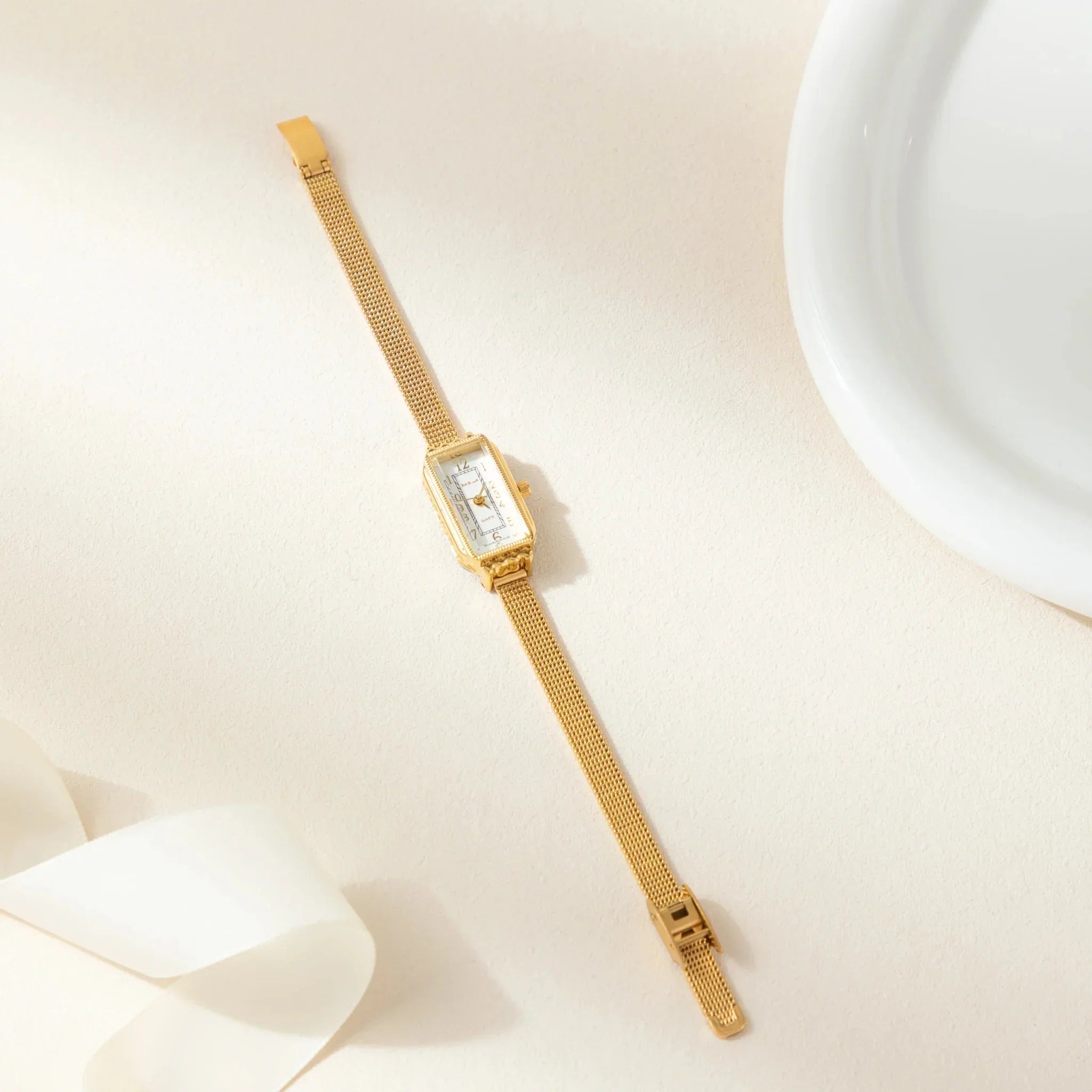 Silje | Sophisticated Timepiece