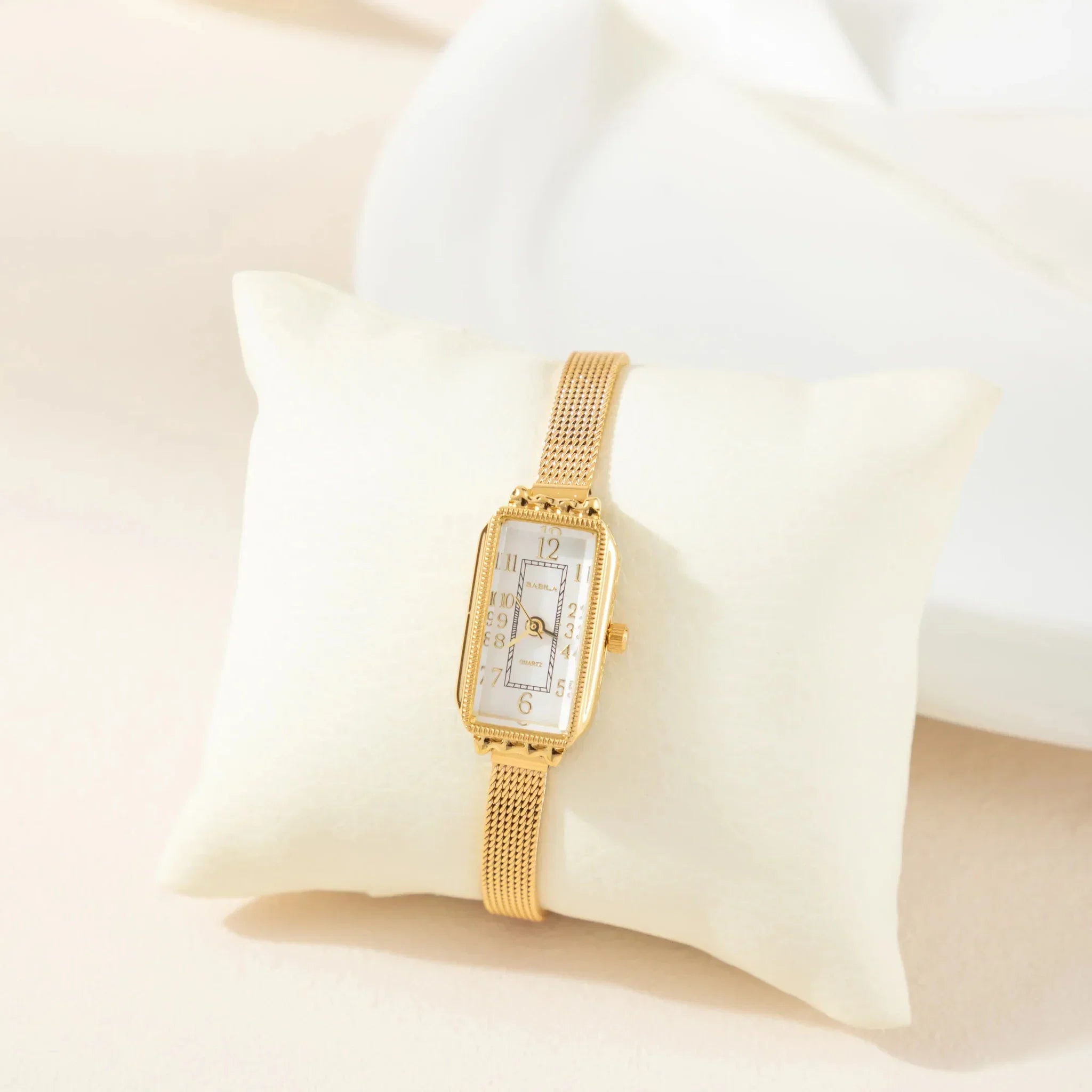Silje | Sophisticated Timepiece